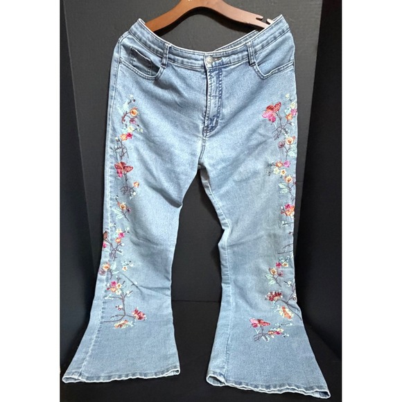 A-Z-I Jeans Denim - A-Z-I  Light Wash Floral Embroidered Flare Leg Jeans 33 AZI Country Boho Chic